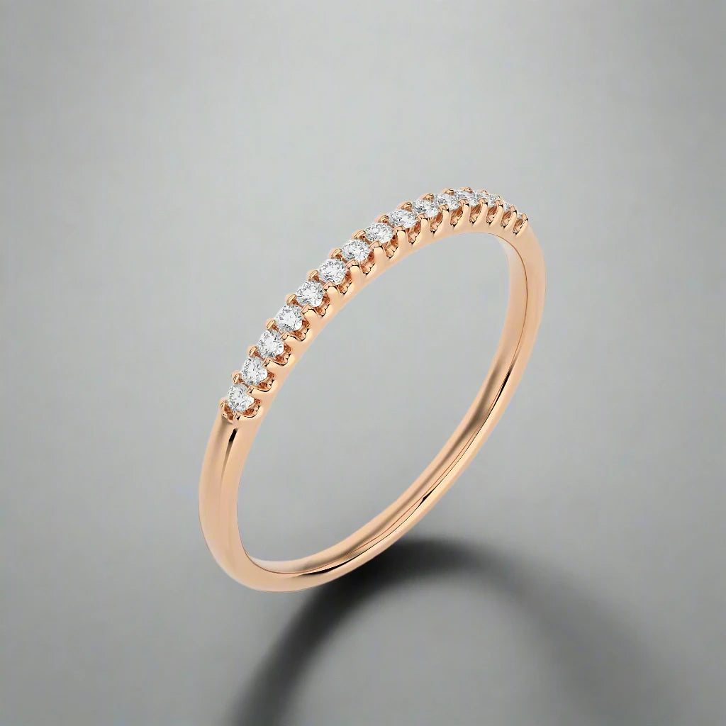 1/10 Ctw Diamond Pave Half Eternity Ring in SI-GH