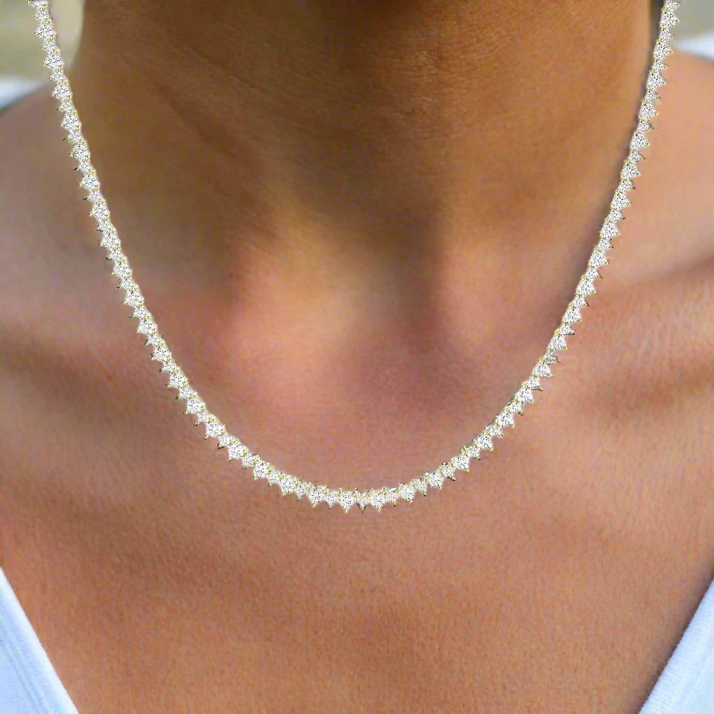 8.0 Ctw 3 Prong Alternate Big and Small Diamonds Tennis Necklace SI GH